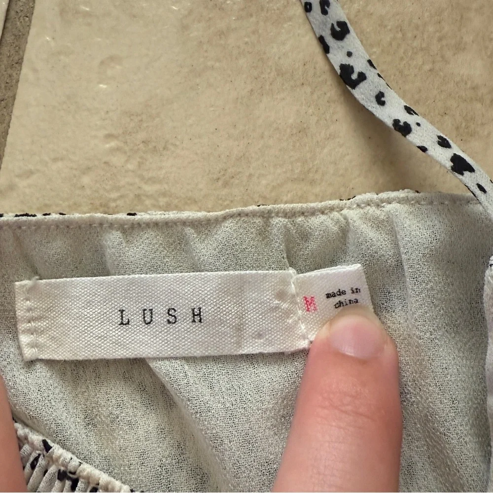 Animal Print Tank Top. - Picture 2 of 3